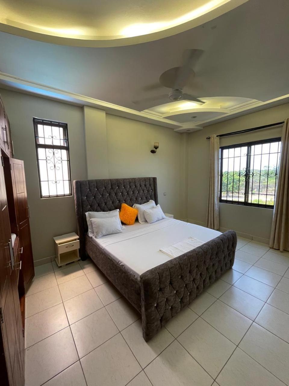 Creek Heights Apartment Момбаса Экстерьер фото